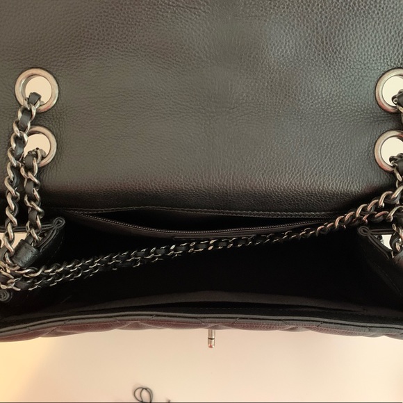 CHANEL ruthenium frame in chain in Black- Brand New - Picture 7 of 9